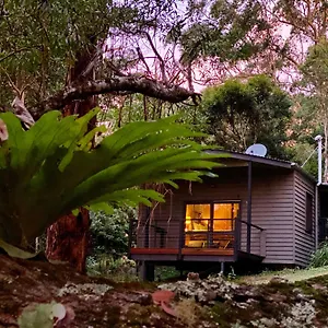 whispering-valley-cottage-retreat.queenslandhotels.net/
