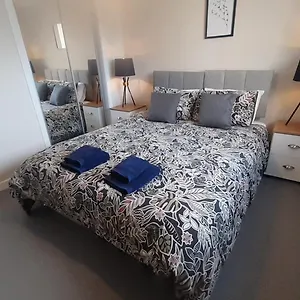 Carvetii - Clark House - Spacious Ground Floor Flat Appartamento
