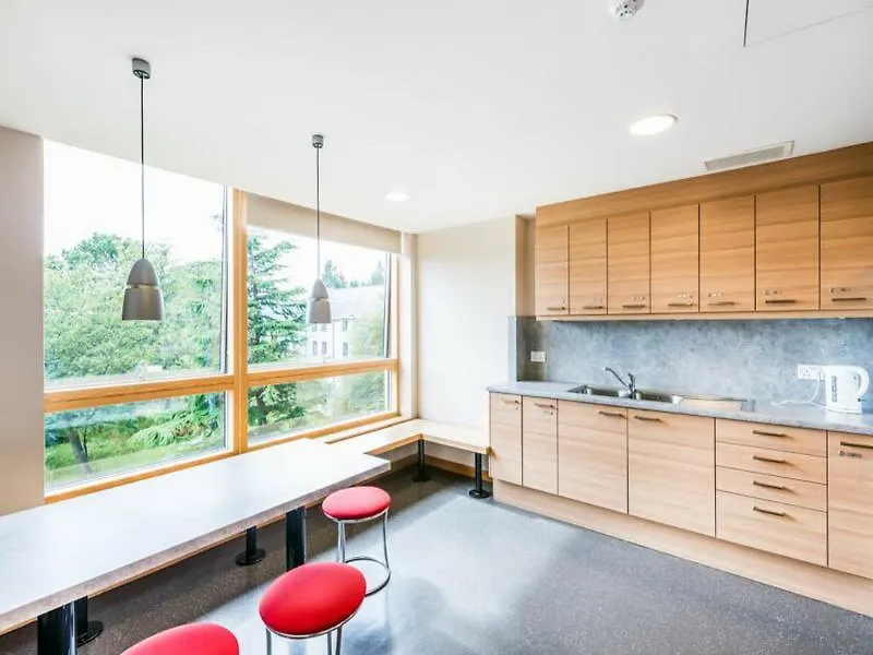 Summer Stays At The University Of Edinburgh Apartment