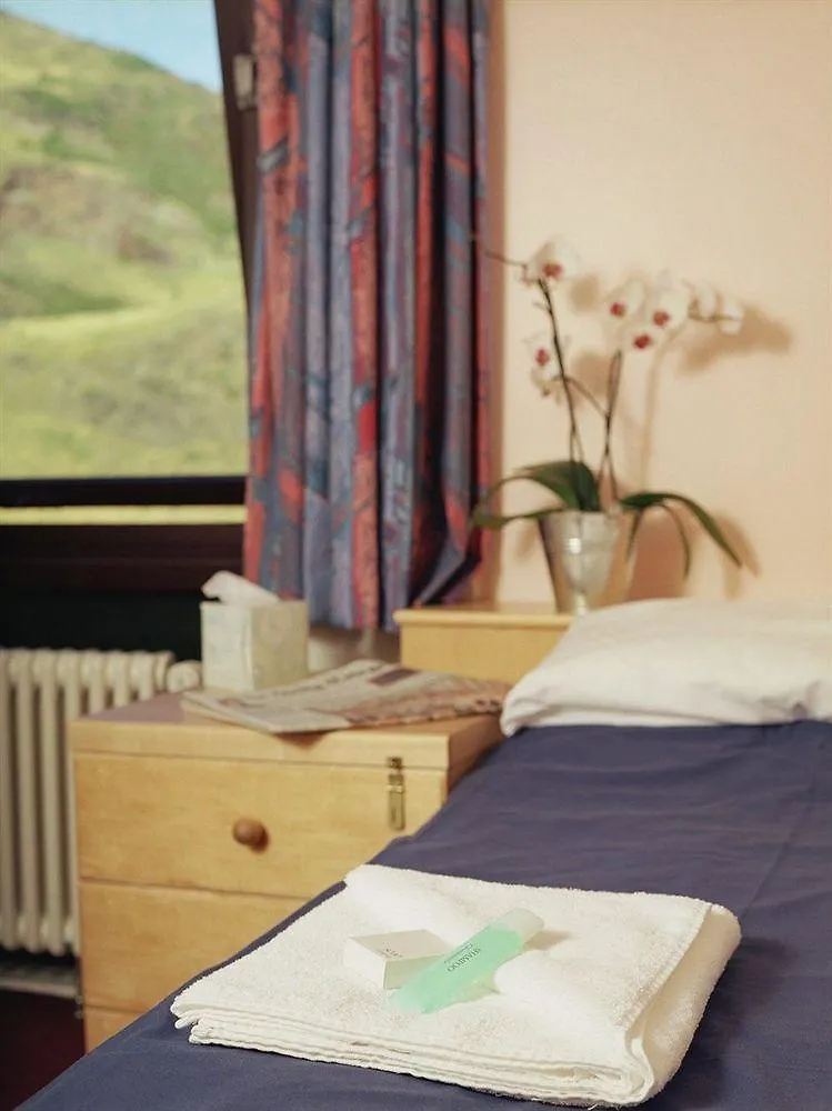 Summer Stays At The University Of Edinburgh Apartment